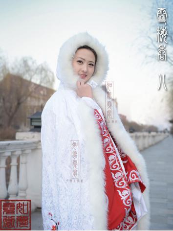 販売終了 華服古装 清朝服　演出服 撮影服　女性用　白色　マント　　雪梅香(八)
